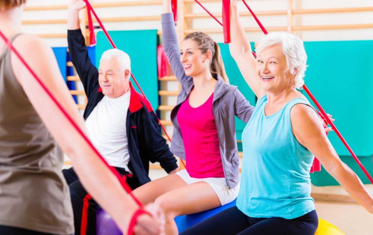 Summer Fitness Tips for Seniors in Rehabilitation